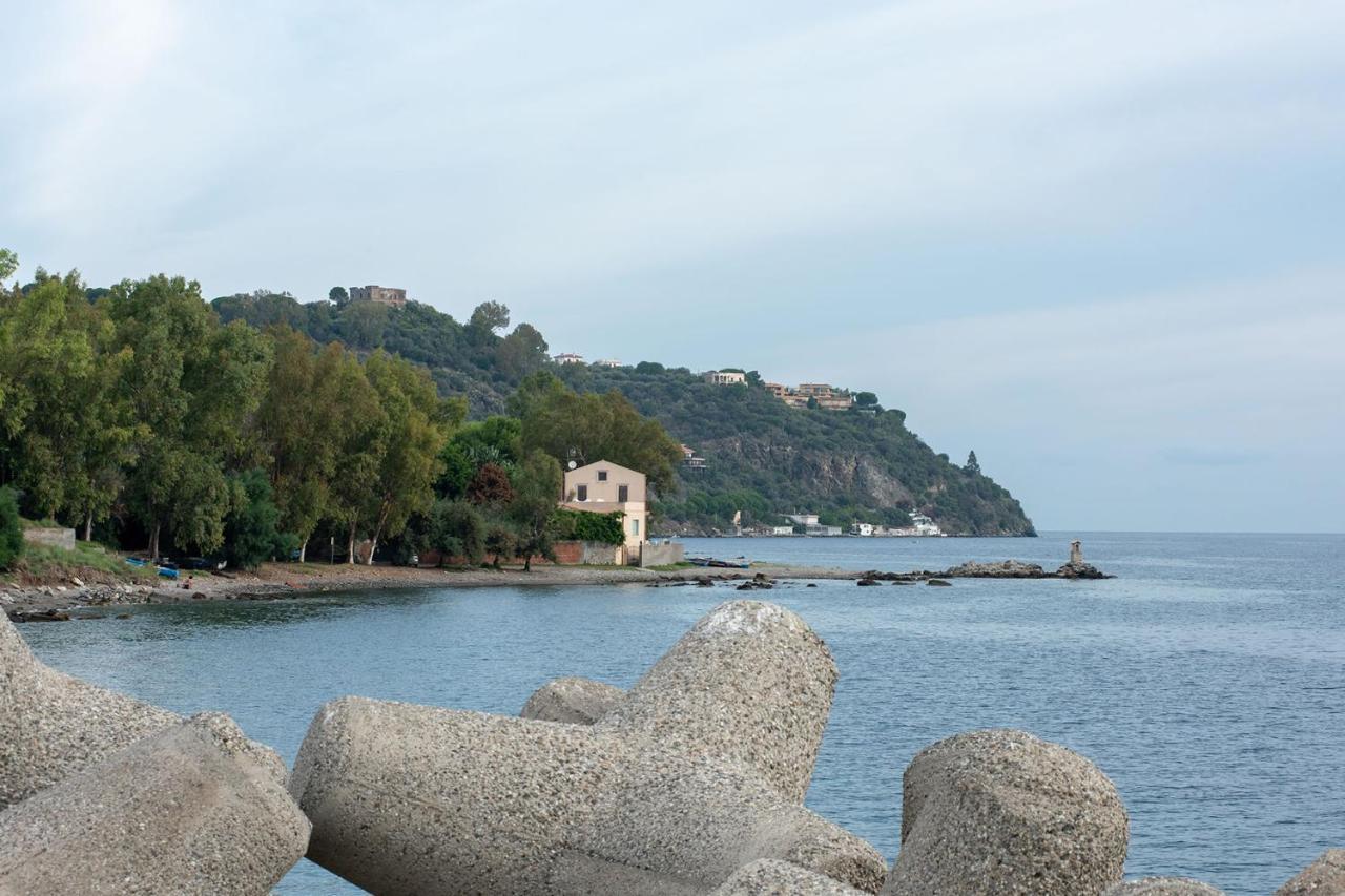 Manzoni Elements Bed & Breakfast Milazzo Exterior photo